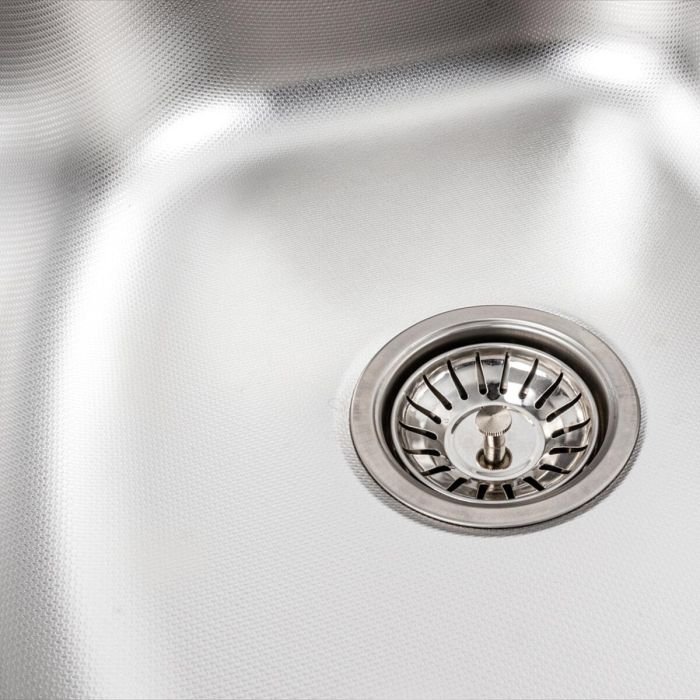 Кухонная мойка из нержавеющей стали platinum декор 7749 (0,8/180 мм)